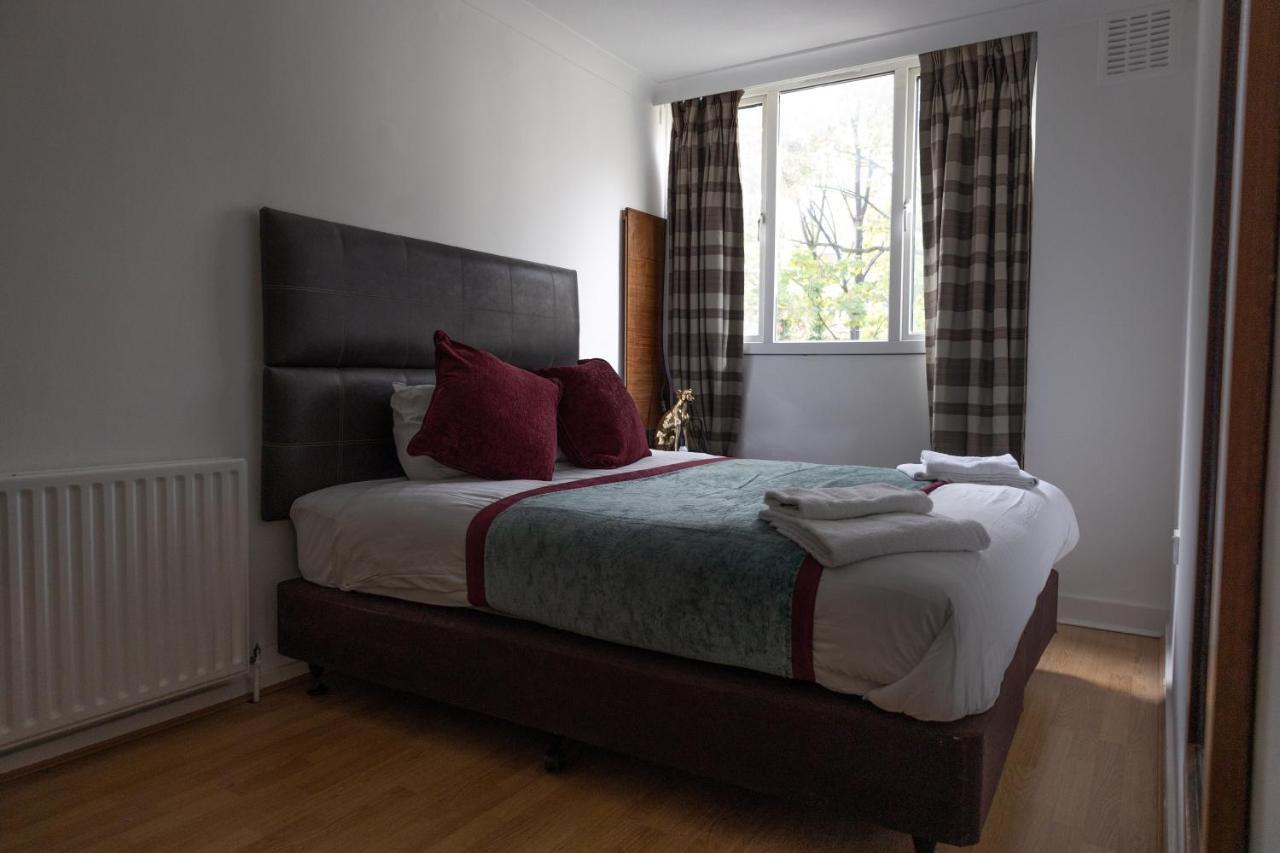 London - 4 Bed - Sleeps 8 - Garden - Pet Friendly Londres Exterior foto