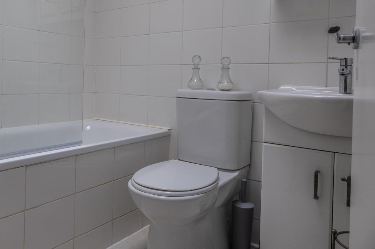 London - 4 Bed - Sleeps 8 - Garden - Pet Friendly Londres Exterior foto